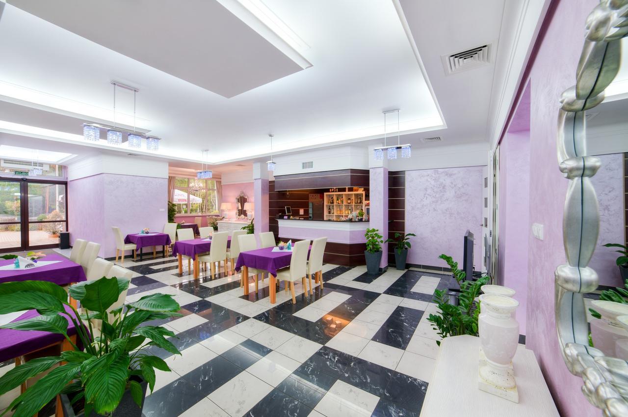 Imperium - Hotel Restauracja Firlej Esterno foto